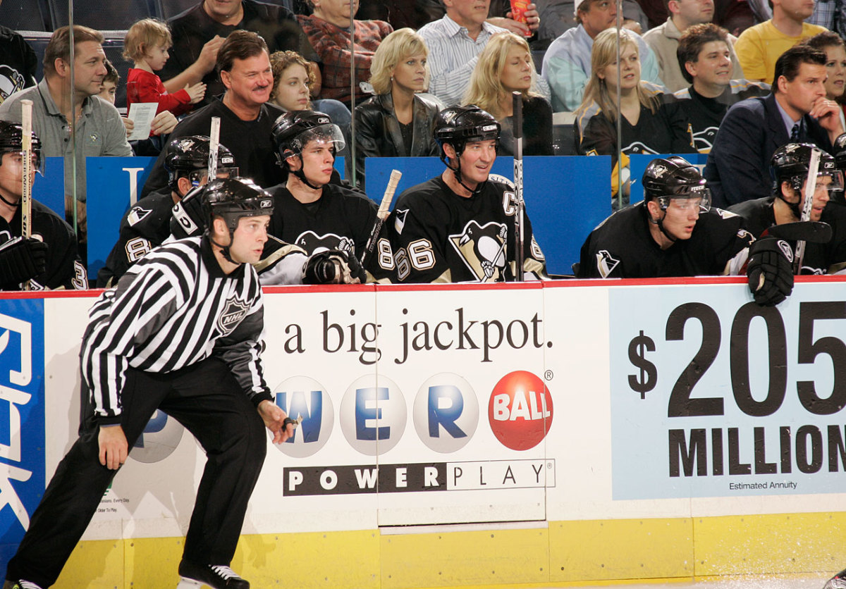 2005-mario-lemieux-sidney-crosby-014286112.jpg